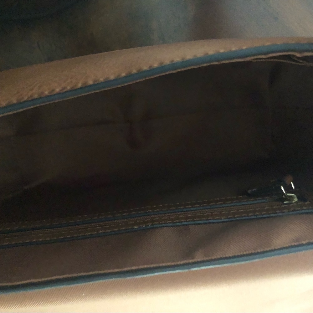 Brand new brown bag with no tag. - Picture 6 of 6